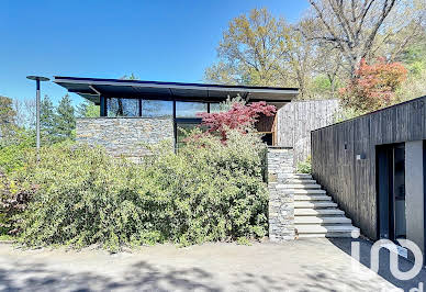 House with pool and terrace 4