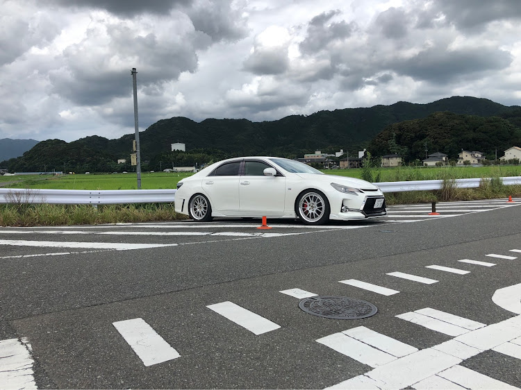 マークXのriyさんが投稿したカスタム事例の投稿画像1枚目
