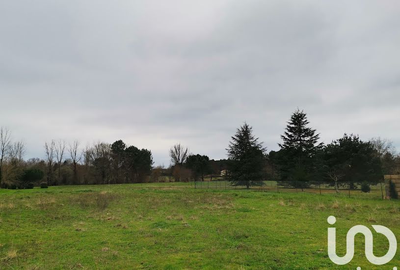  Vente Terrain à bâtir - 3 000m² à Montendre (17130) 