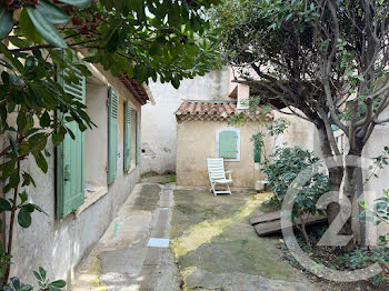 maison à Saint-Cyr-sur-Mer (83)