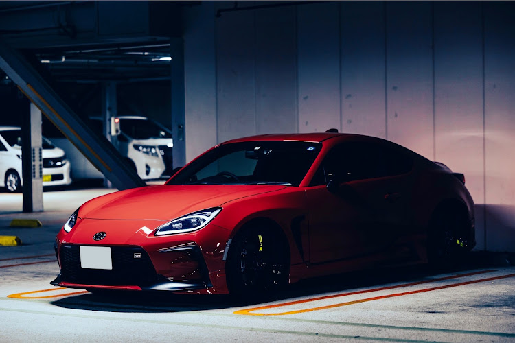 86のGR86・広島・zn8・立駐は盛れるに関するカスタム事例の投稿画像1枚目