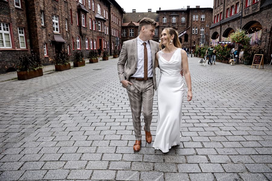 Fotógrafo de casamento Michał Janda (fotojanda). Foto de 30 de dezembro 2023