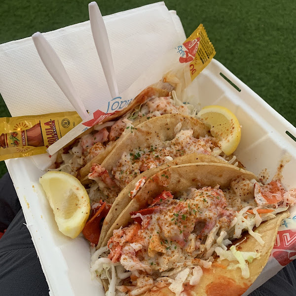 X3 GF lobster tacos (May2022)