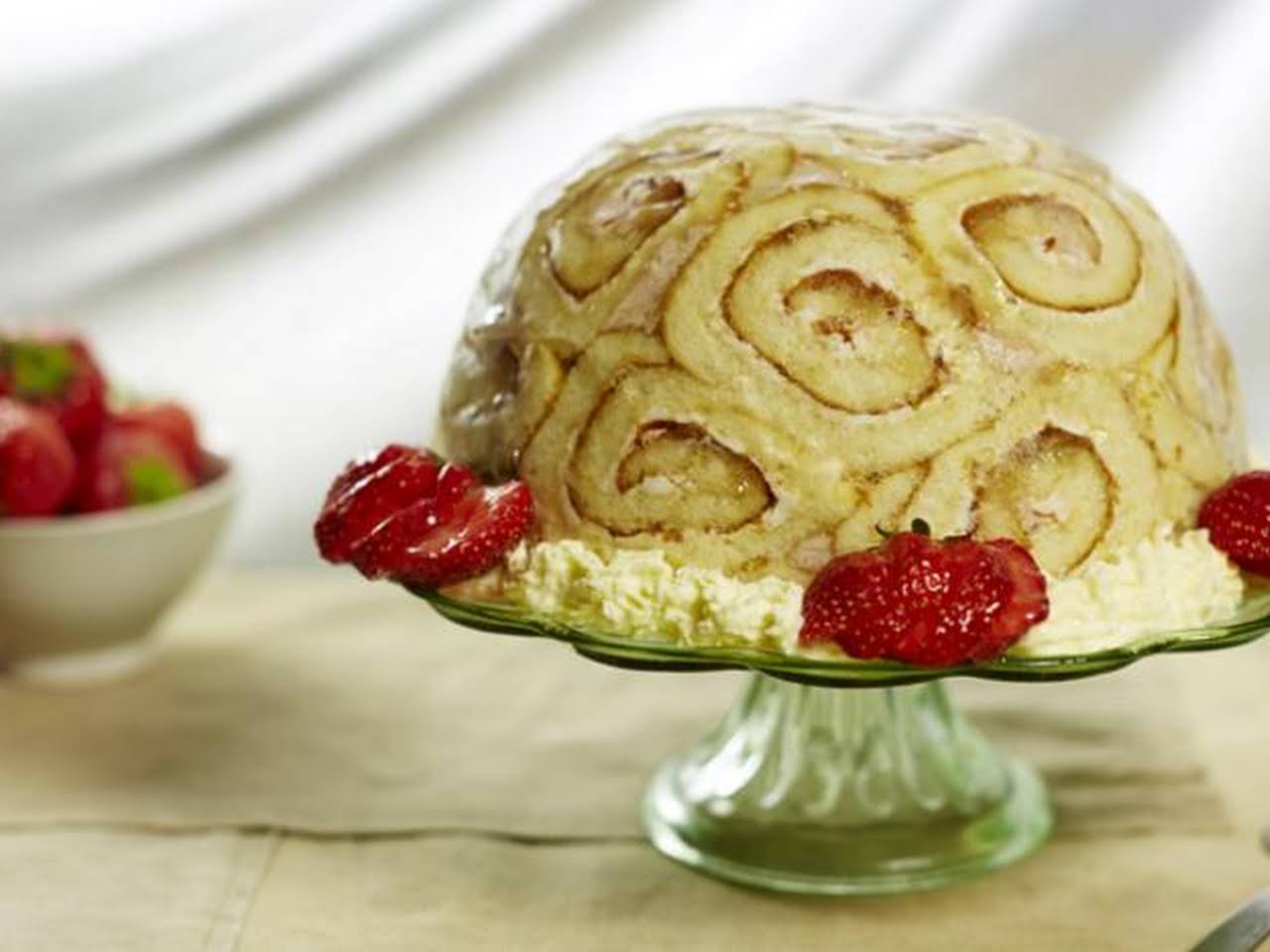 Prue Leith's Mango, Coconut & Raspberry Verrines - The Great British Bake  Off