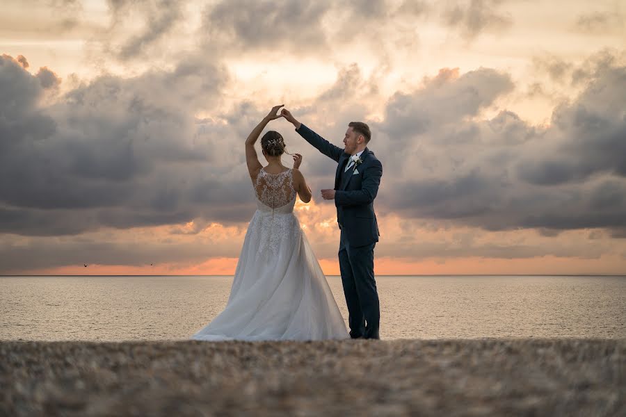 Hääkuvaaja Nick Church (nickchurchphotog). Kuva otettu 8. huhtikuuta