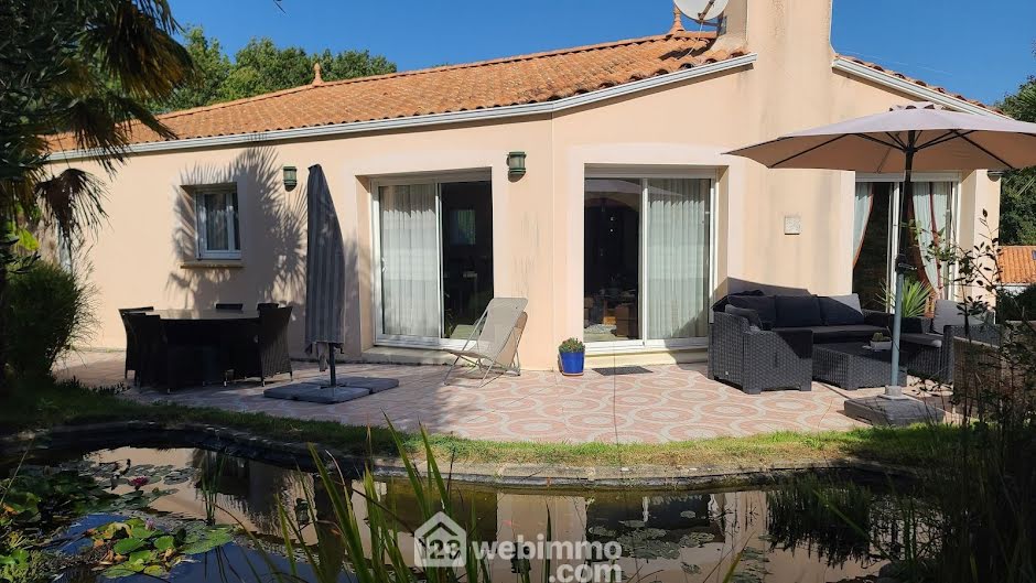 Vente villa 8 pièces 204 m² à Talmont-Saint-Hilaire (85440), 626 800 €