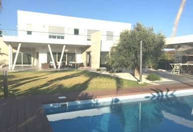 Property with pool 4