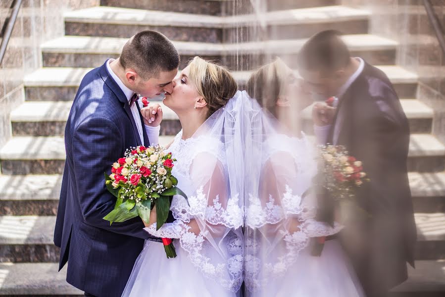 Fotografo di matrimoni Yula Gurzhos (julaphoto). Foto del 9 febbraio 2017