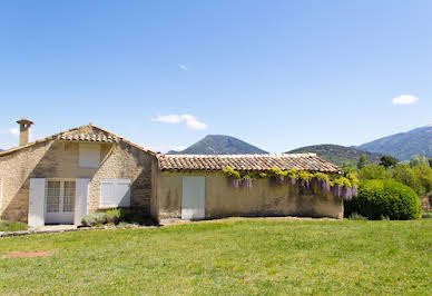 Farmhouse with pool 5