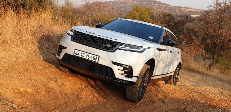 Steep gravel trails are child’s play for the Velar, as long as you choose the right offroad mode.