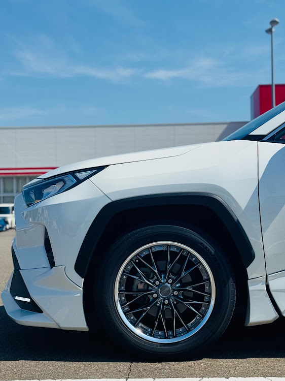 RAV4のYUUKIさんが投稿したカスタム事例の投稿画像3枚目