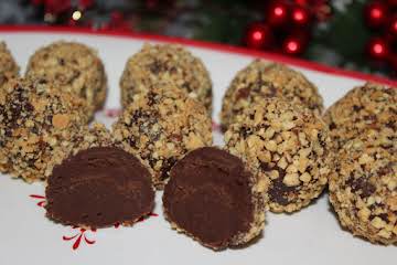 Chocolate Amaretto Almond Truffles