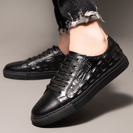 Title 5, Mens Casual Trend Grain Low Trendy Shoes, a st...