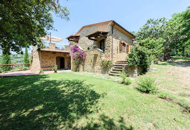 Corps de ferme avec jardin 20