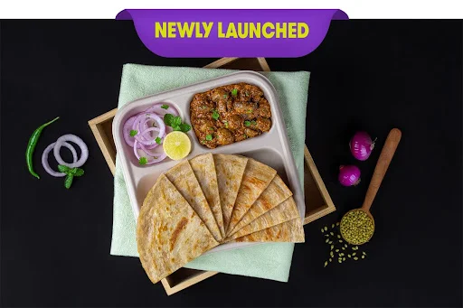 Mushroom Masala With Lacha Paratha Lunchbox