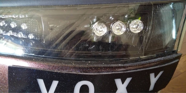 ISの70ヴォクシーヘッドライト販売中・ヘッドライト加工に関するカスタム事例の投稿画像7枚目