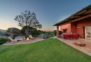 Villa with pool and terrace 5