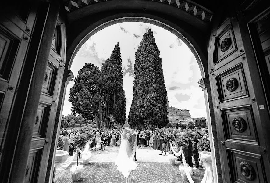 Fotógrafo de casamento Emanuele Vignaroli (vignaroli). Foto de 21 de junho 2017