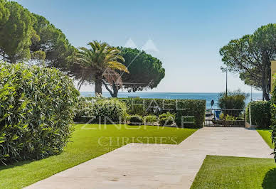 Apartment with terrace 1