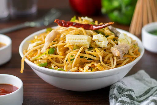 Egg & Chicken Schezwan Noodles