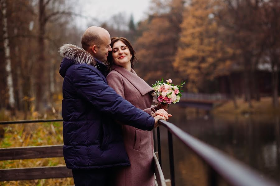 Fotógrafo de casamento Volodimir Lozoviy (kapitoshka67). Foto de 14 de novembro 2020