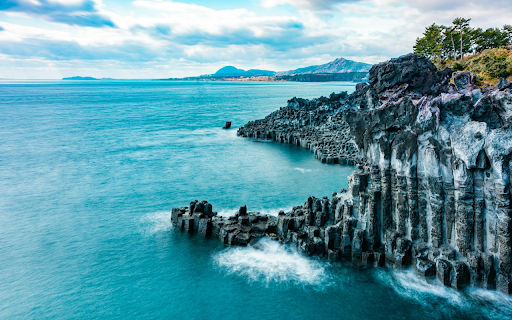 Blue Sea and High Cliffs Preview 1