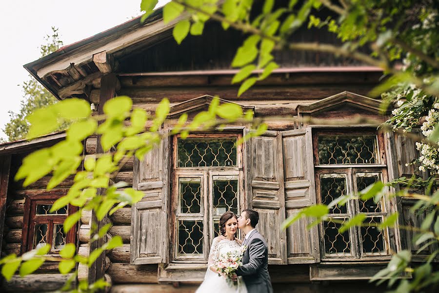 Wedding photographer Oksana Goncharova (ksunyamalceva). Photo of 28 July 2017