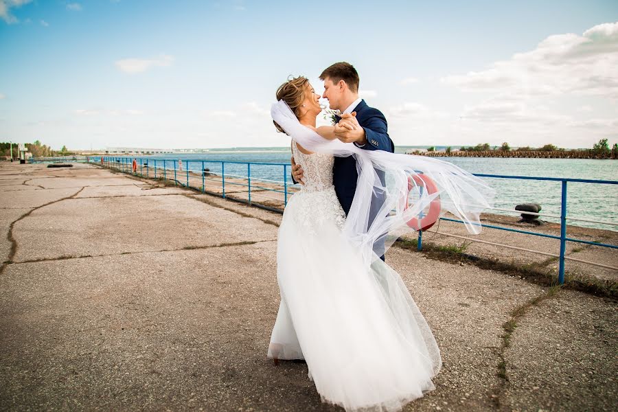 Fotografo di matrimoni Yuliya Nikitina (juliyaniki). Foto del 12 marzo 2021