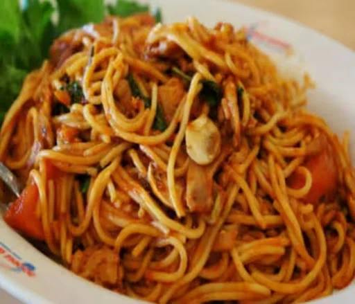 Chilli Garlic Chicken Noodles