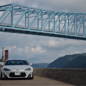 86