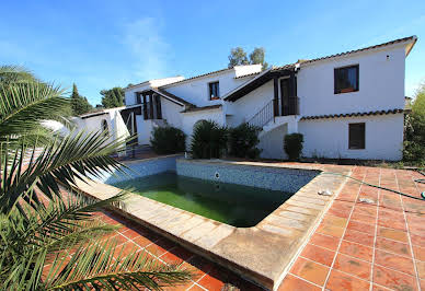 Villa with pool and terrace 2