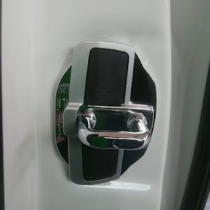 ヴォクシー ZRR80W