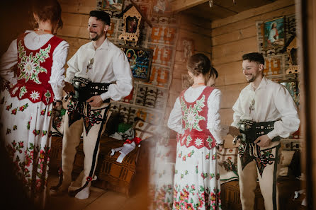 Fotógrafo de casamento Piotr Jamiński (piotrjaminski). Foto de 13 de julho 2022