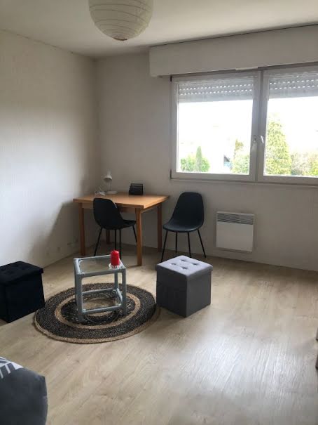 Location meublée appartement 1 pièce 26 m² à Limoges (87000), 380 €