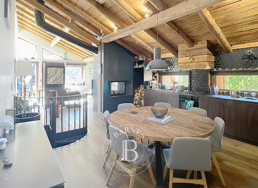 Chalet with terrace 5