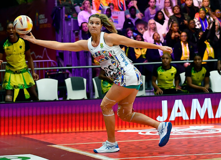 South Africa goal shooter Lenize Potgieter has withdrawn from the Netball World Cup with injury.