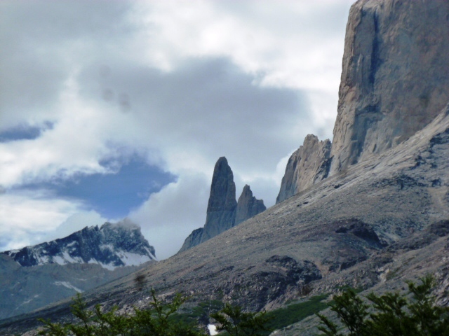 TORRES DEL PAINE.  VALLE DEL FRANCES. (PARTE CENTRAL DEL CIRCUITO W) - CHILE, de Norte a Sur con desvío a Isla de Pascua (16)