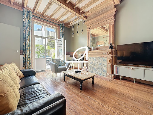 Villa with terrace 1