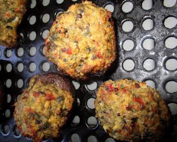 Dee-Lish Quinoa Stuffed Mushrooms