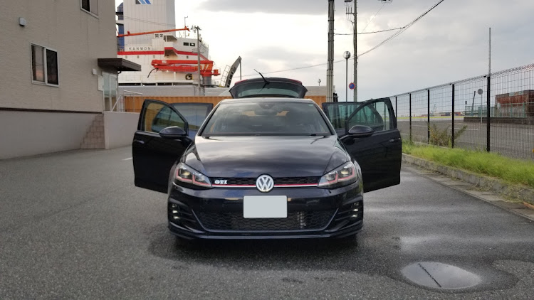 ゴルフGTIのカフェTime・アンリ・シャルパンティエ・アンリ・シャルパンティエ酒蔵通り店に関するカスタム事例の投稿画像2枚目