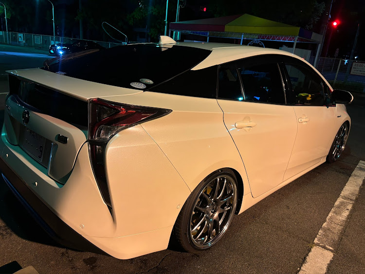 プリウスのプリウス50・お盆休み・洗車に関するカスタム事例の投稿画像3枚目