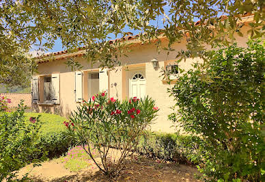 House with pool and garden 1