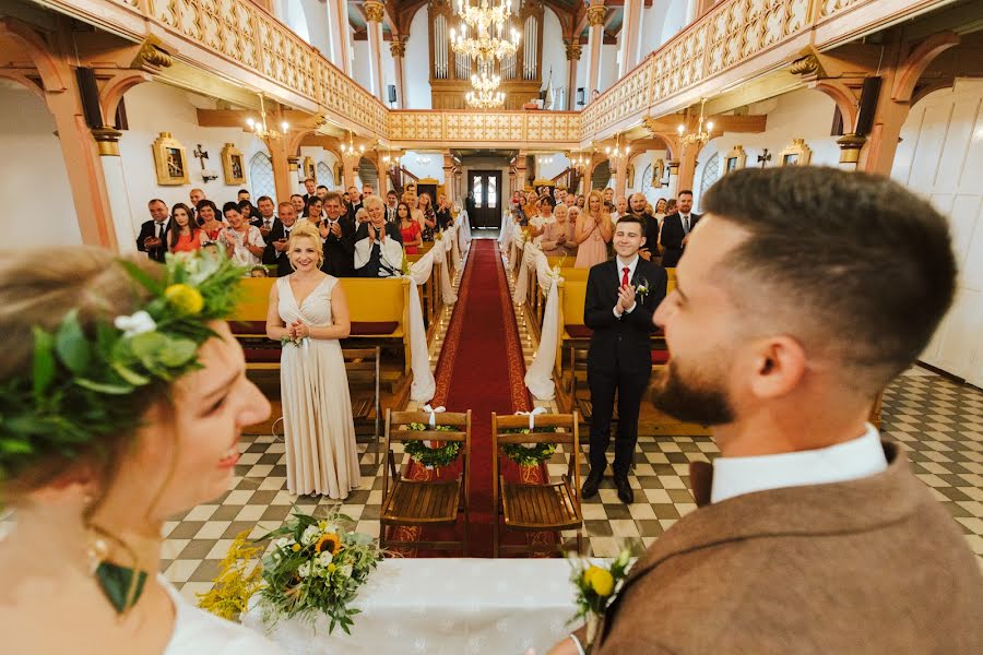 Fotografo di matrimoni Mateusz Kowalczyk (mkfotoo). Foto del 14 ottobre 2019