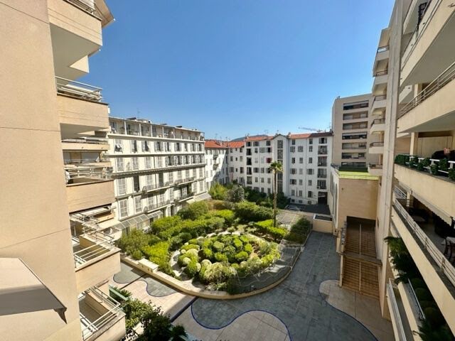 Vente appartement 3 pièces 63 m² à Nice (06000), 590 000 €