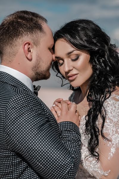 Photographe de mariage Darina Sirotinskaya (darina19). Photo du 3 août 2020