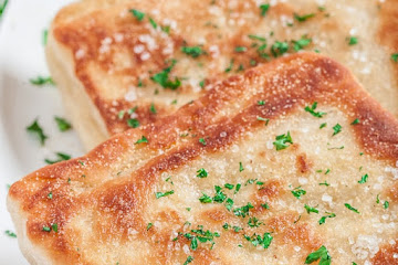 Easy Garlic Herb Flatbread