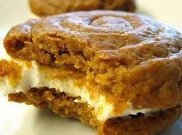 ~Pumpkin Whoopie Pies with Cream Cheese Filling~