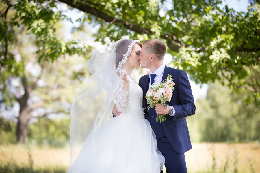 Wedding photographer Yuliya Satosova (julietta). Photo of 12 July 2016