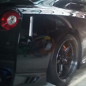 NISSAN GT-R R35