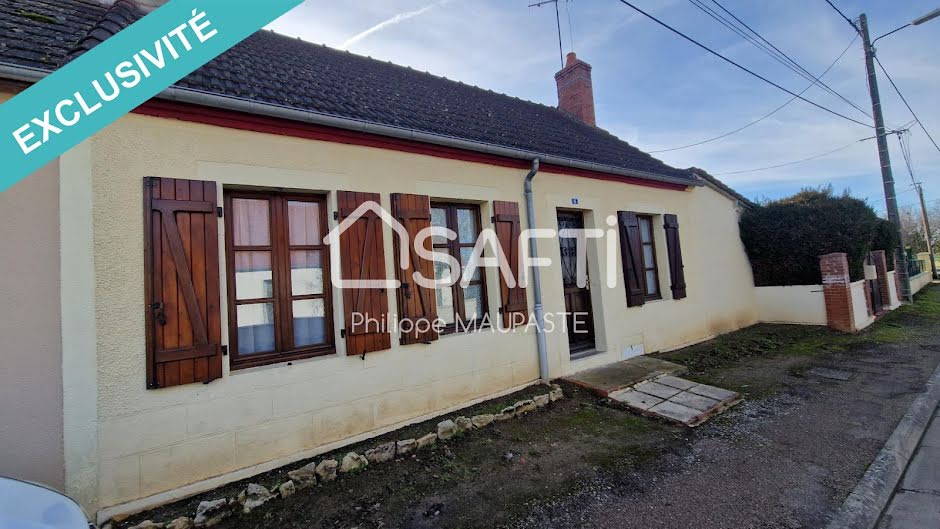 Vente maison 3 pièces 47 m² à Lurcy-Lévis (03320), 54 000 €